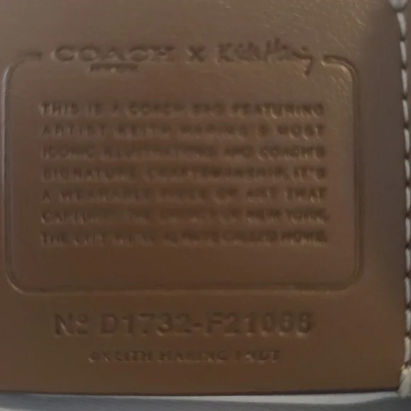 Coach Keith Haring Radio Boombox Wristlet Chalk White - Picture 9 of 11